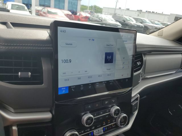 Used 2024 Ford Expedition Max XLT AWD/4WD image 15