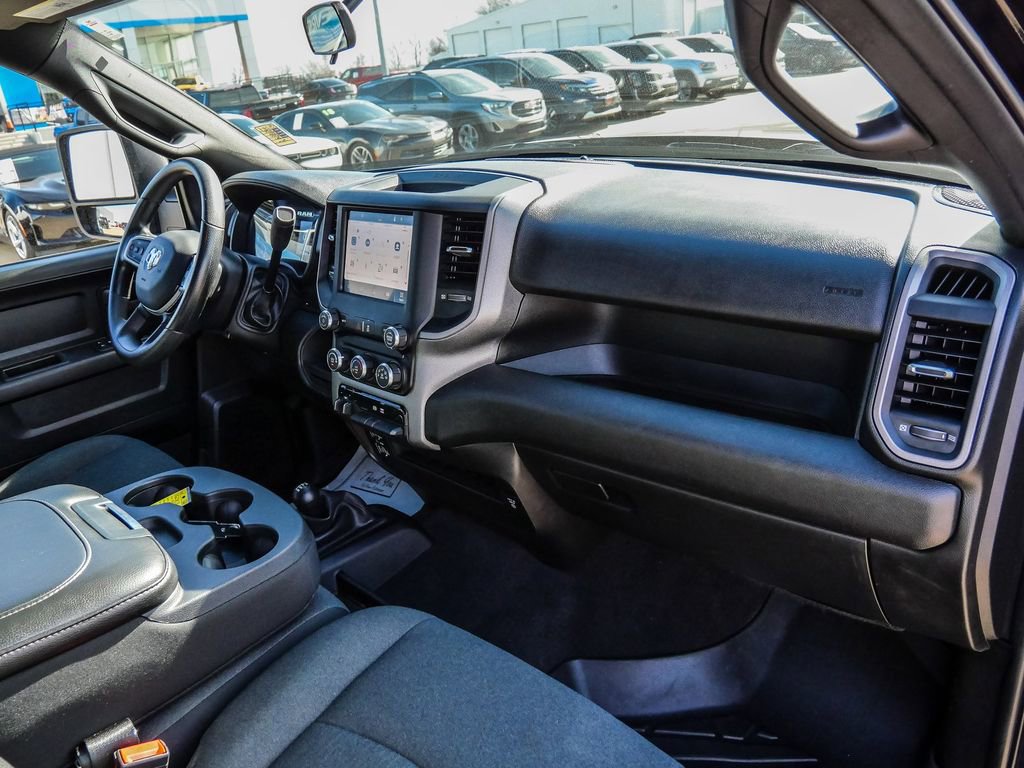 Used 2024 RAM 2500 Tradesman w/ Chrome Appearance Group image 15