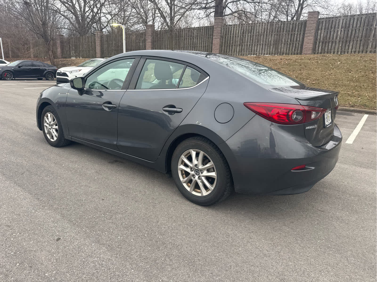 Used 2014 MAZDA MAZDA3 i Touring image 3