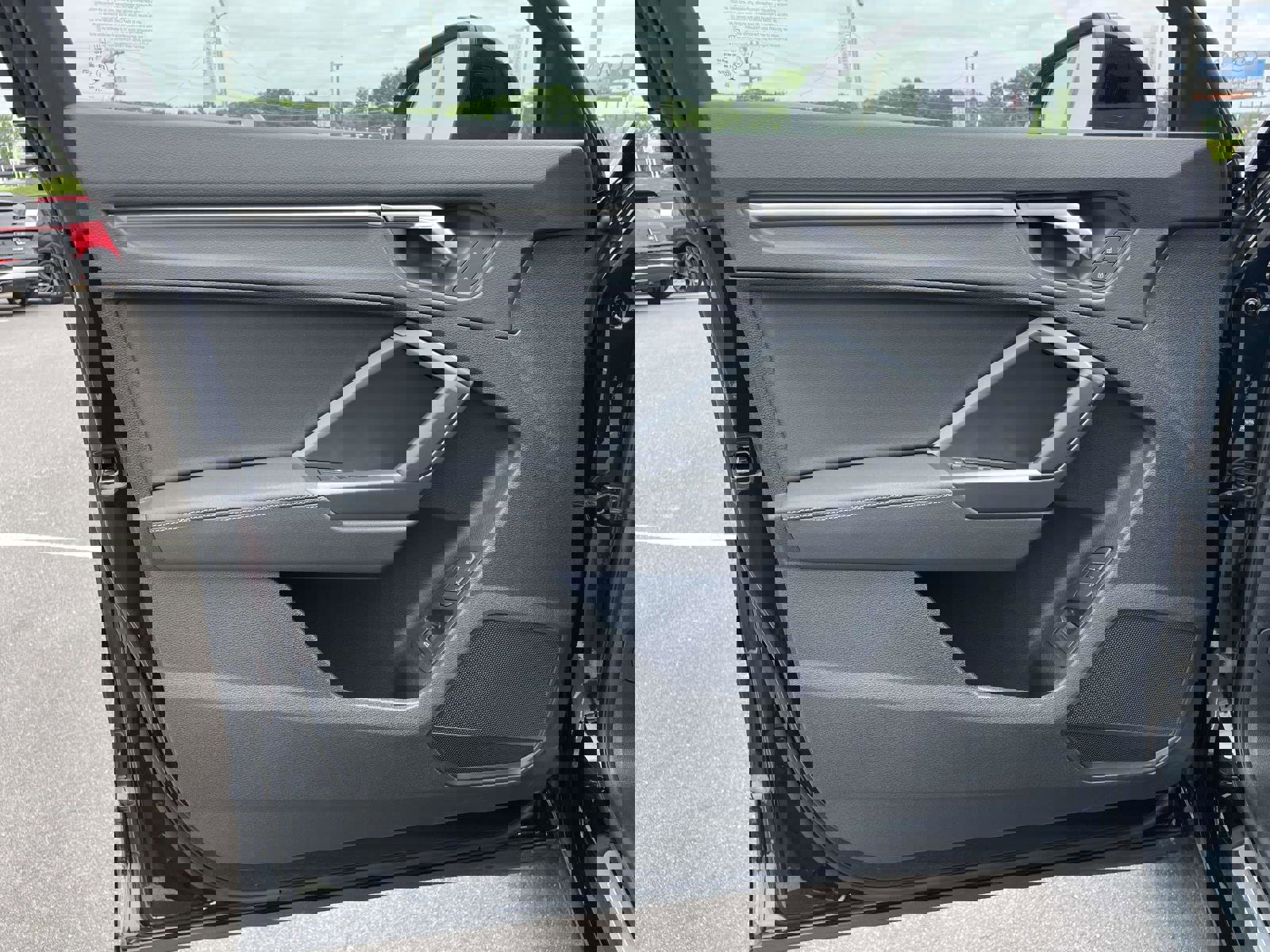 Used 2025 Audi Q3 2.0T Premium w/ Convenience Package AWD/4WD image 14