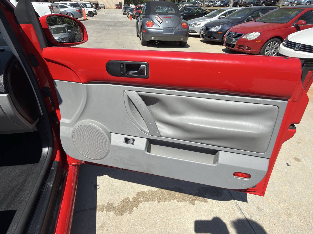 Used 2005 Volkswagen Beetle GLS FWD image 41