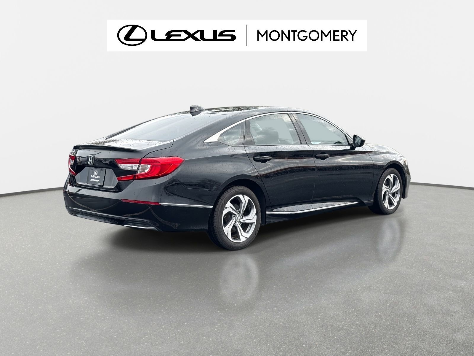 Used 2018 Honda Accord EX image 3