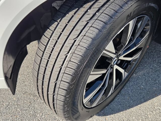 Certified 2024 Volvo XC60 B5 Core w/ Protection Package Premier AWD/4WD image 26