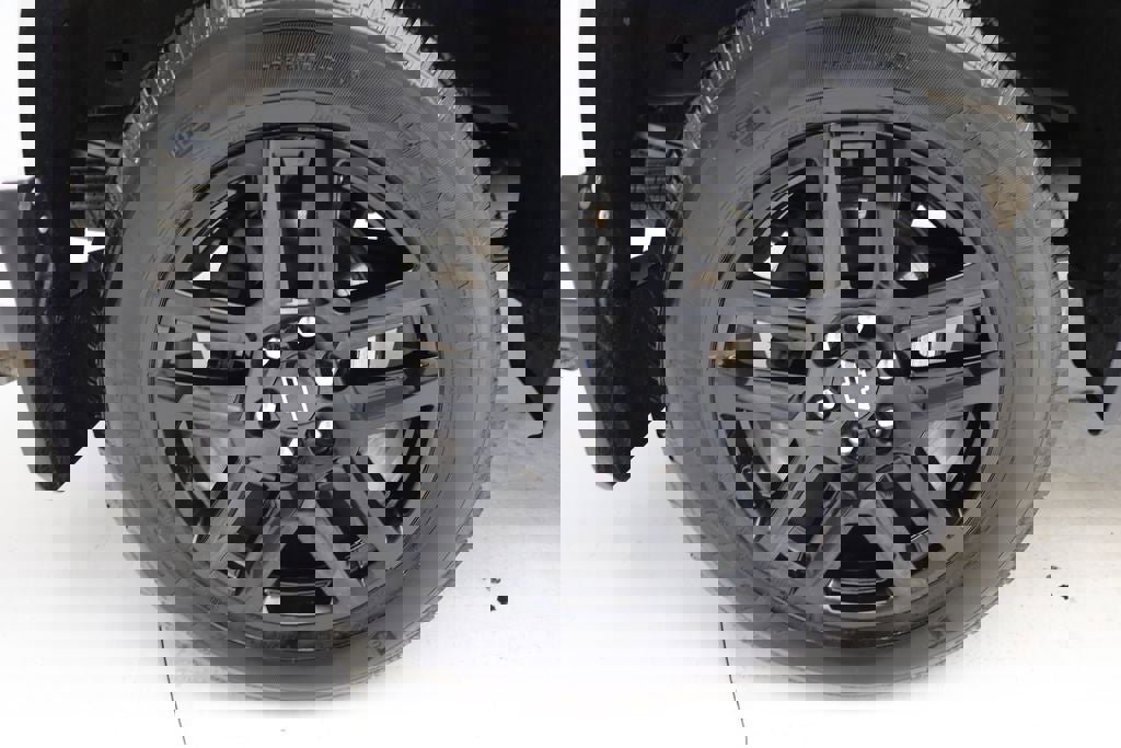 Used 2024 Chevrolet Silverado 1500 Custom image 9