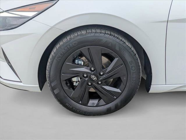 Certified 2021 Hyundai Elantra SEL FWD image 22