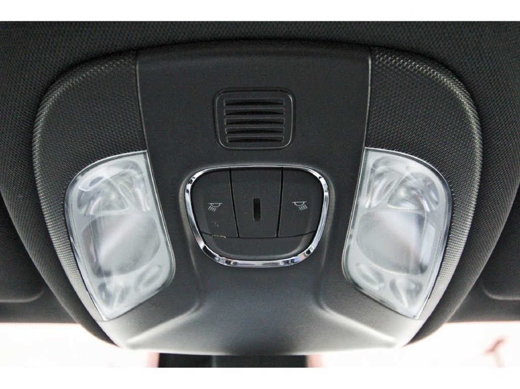 Used 2024 Jeep Compass Latitude w/ Altitude Special Edition AWD/4WD image 25