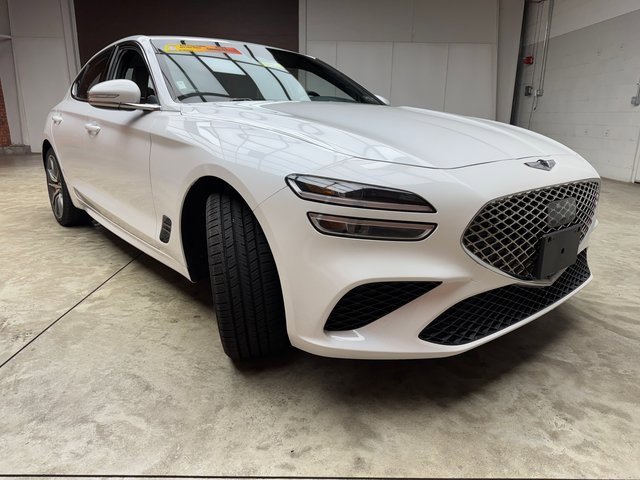 Used 2023 Genesis G70 2.0T image 7