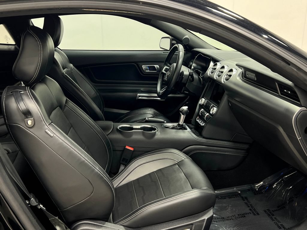 Used 2019 Ford Mustang GT Premium w/ Equipment Group 401A RWD image 34