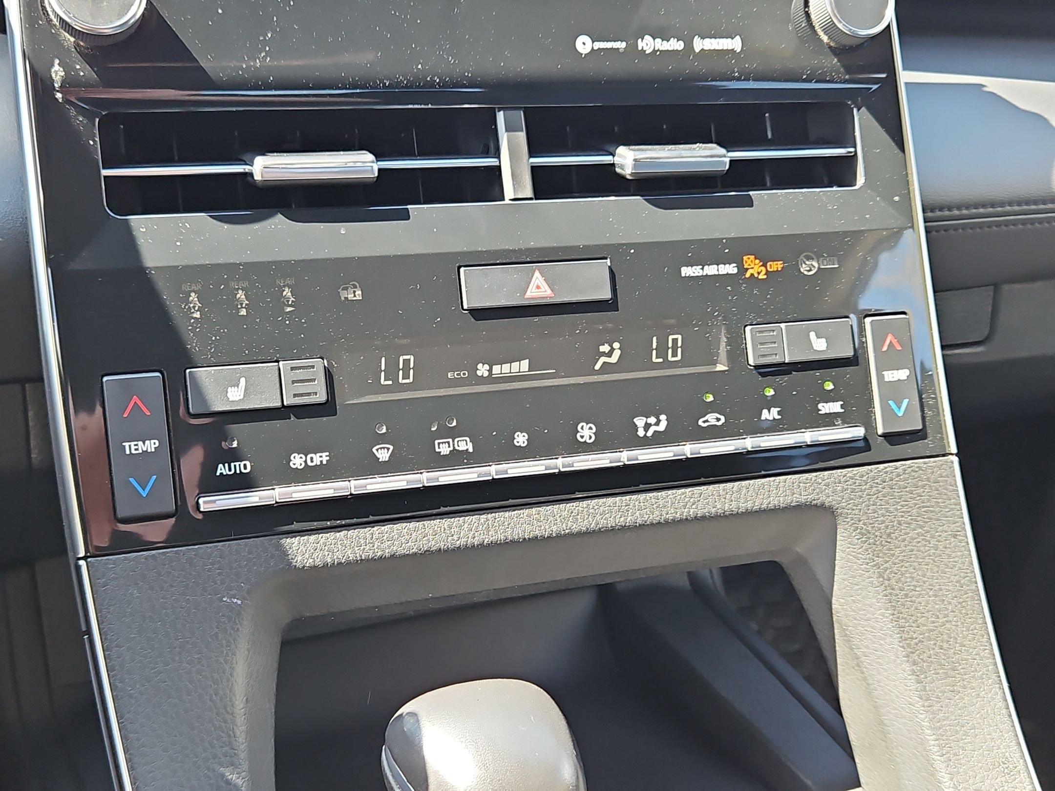 Used 2022 Toyota Avalon XLE FWD image 19