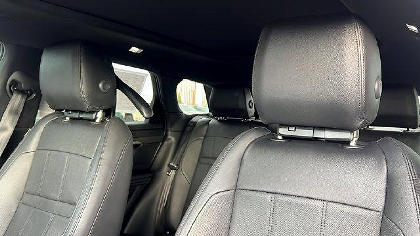 Used 2023 Land Rover Range Rover Evoque R-Dynamic S image 17