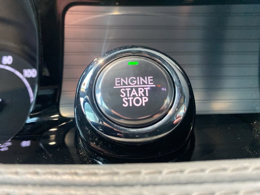 Used 2020 Lincoln Corsair Standard w/ Premium Package image 29