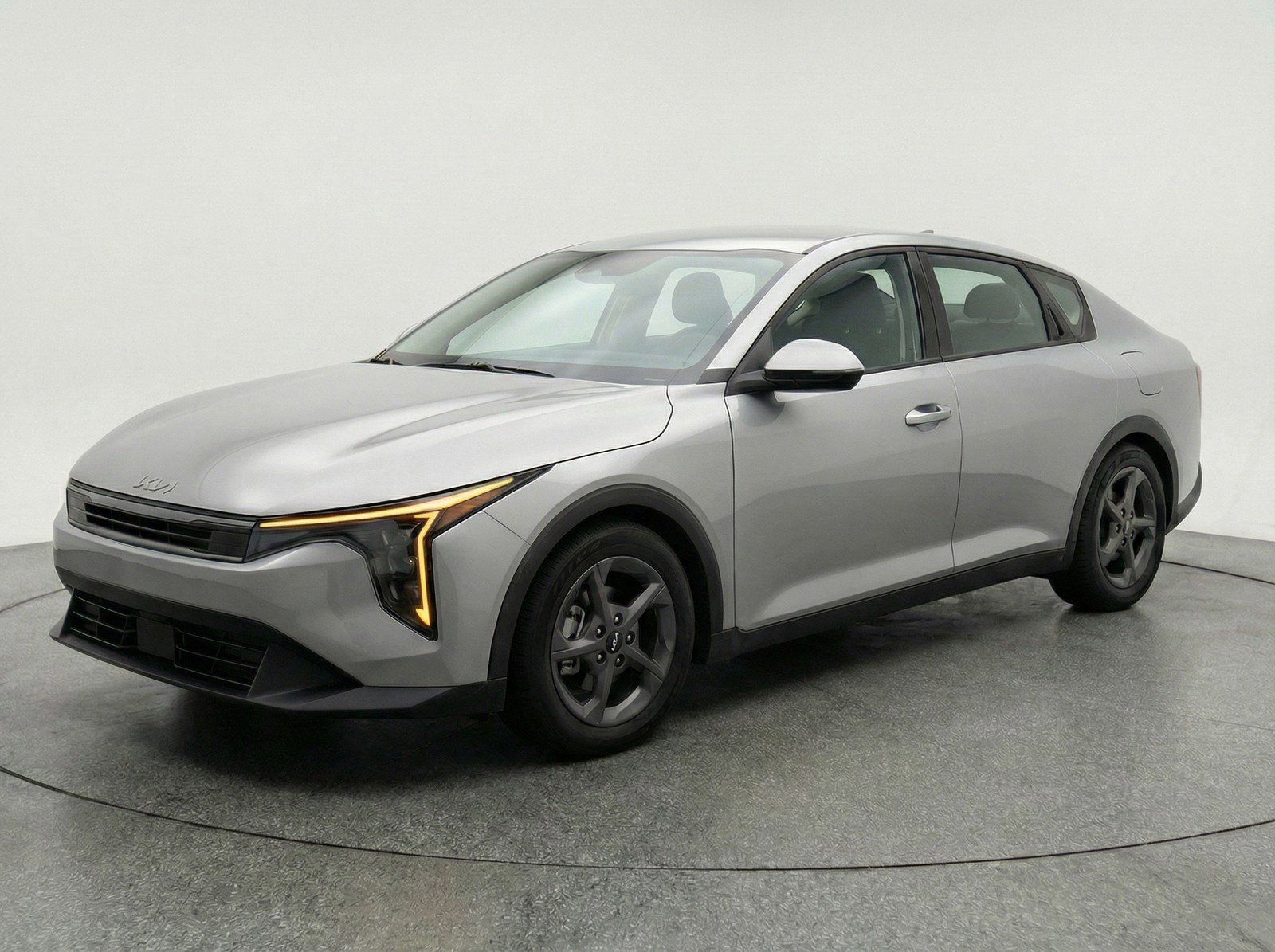 Used 2025 Kia K4 LXS image 3