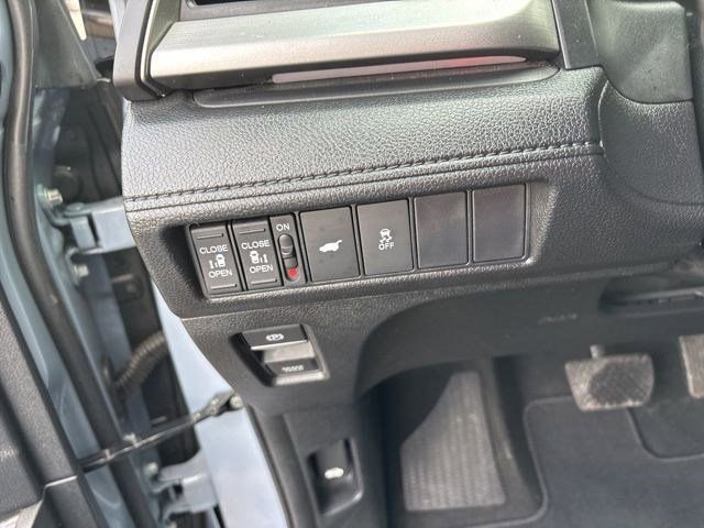 Used 2025 Honda Odyssey Sport-L image 19