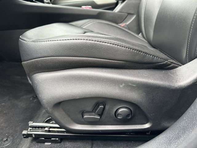 Used 2025 Jeep Compass Limited AWD/4WD image 16