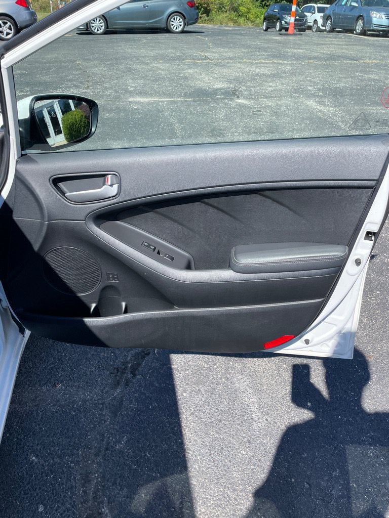 Used 2018 Kia Forte LX FWD image 21