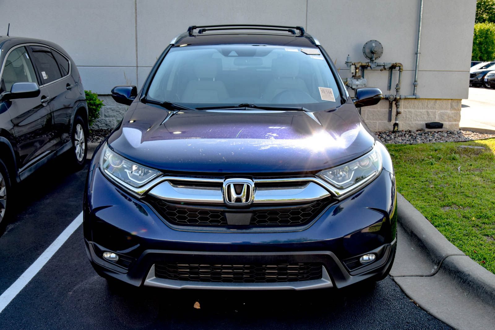 Used 2018 Honda CR-V EX image 3