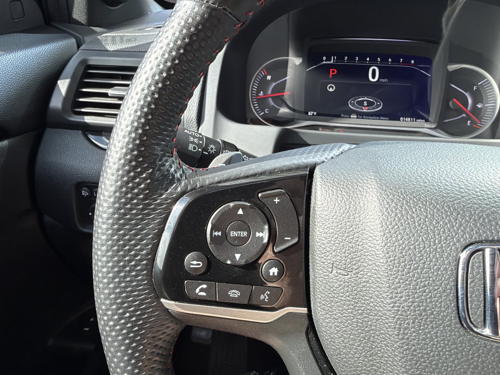 Used 2025 Honda Passport Black Edition image 27