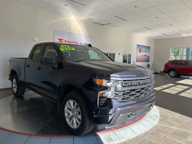 Used 2022 Chevrolet Silverado 1500 Custom w/ LPO, Dark Essentials Package image 1