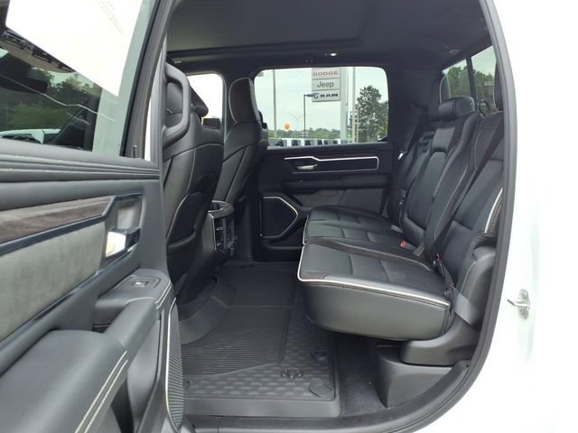 New 2026 RAM 1500 Laramie AWD/4WD image 18