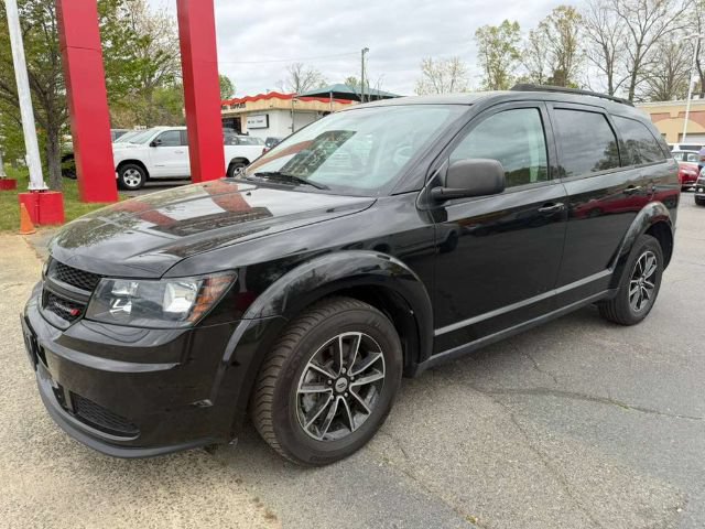 Used 2018 Dodge Journey SE w/ Blacktop Package FWD image 3