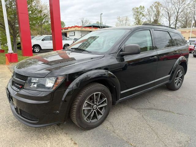 Used 2018 Dodge Journey SE w/ Blacktop Package image 3