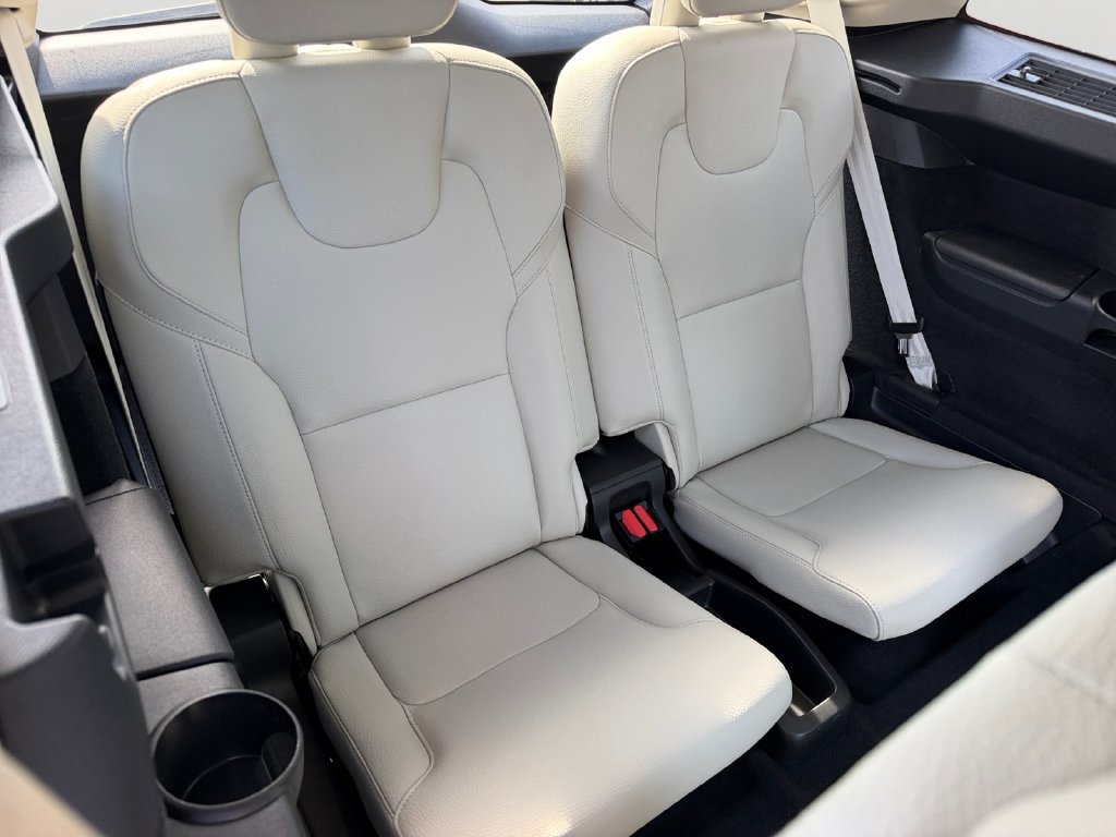 Certified 2024 Volvo XC90 B6 Plus AWD/4WD image 10