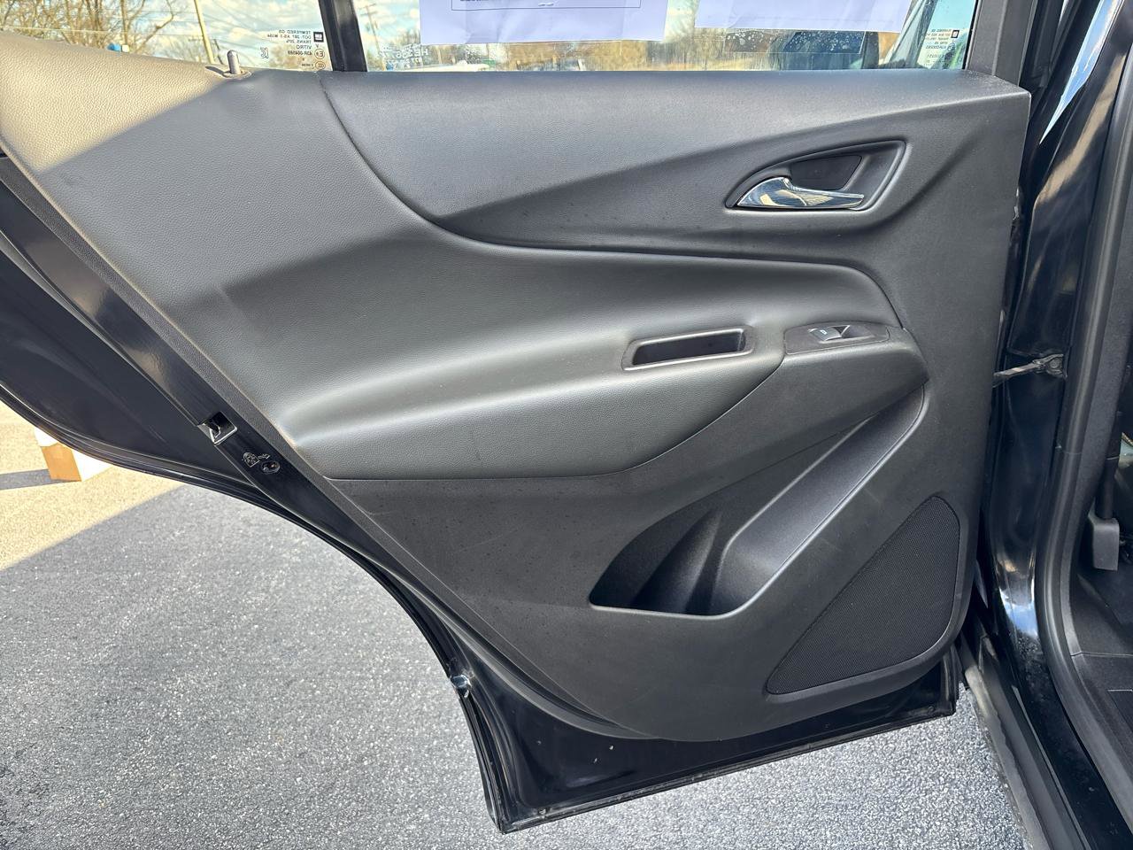 Used 2021 Chevrolet Equinox LT FWD image 16