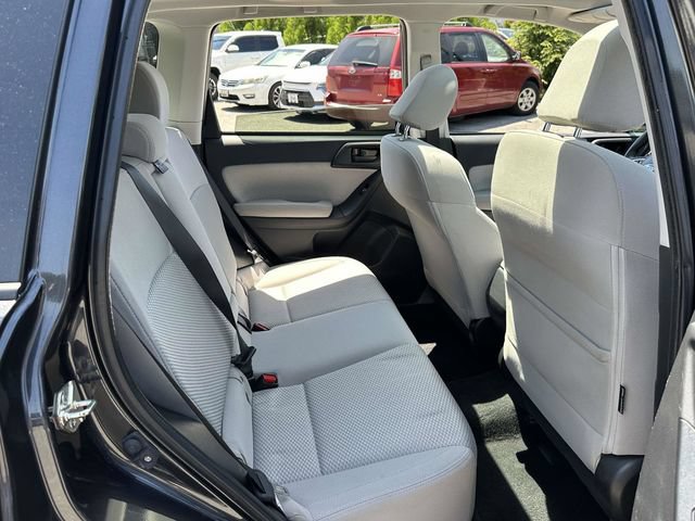 Used 2017 Subaru Forester 2.5i Premium AWD/4WD image 21