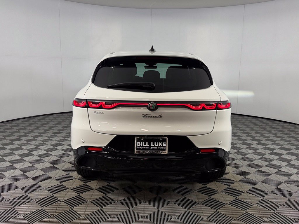 Used 2025 Alfa Romeo Tonale AWD/4WD image 8
