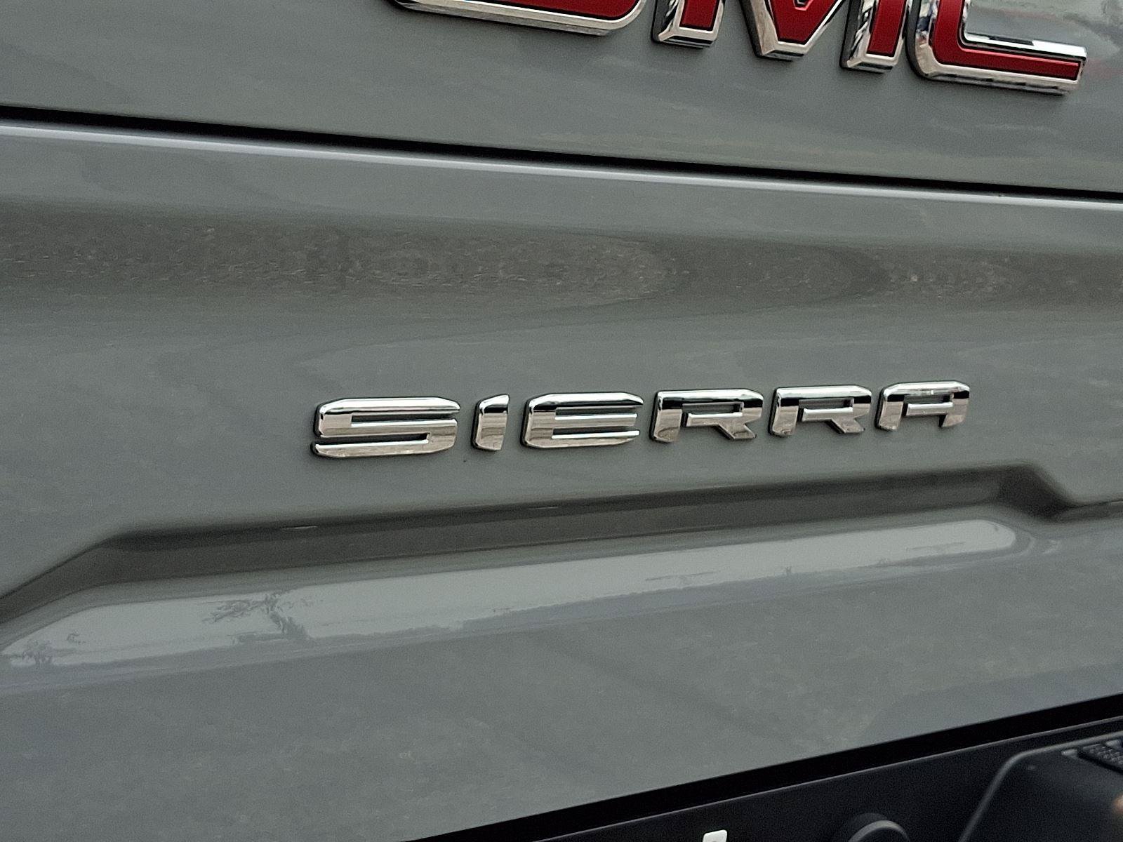 Used 2024 GMC Sierra 1500 AT4 w/ Technology Package AWD/4WD image 31