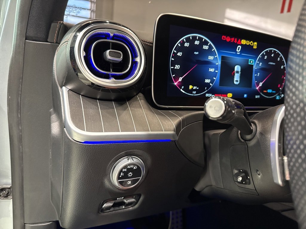 Used 2022 Mercedes-Benz C 300 4MATIC Sedan image 16