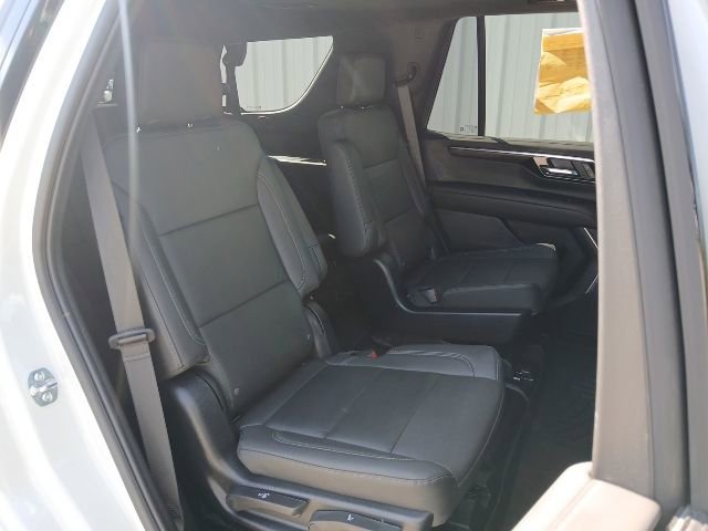 Used 2025 Chevrolet Tahoe Z71 w/ Comfort Package AWD/4WD image 33