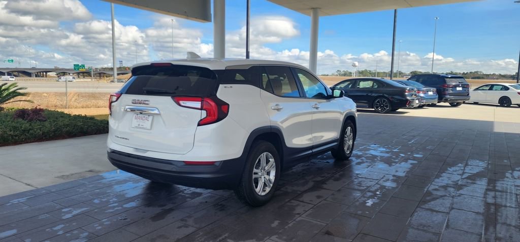 Used 2024 GMC Terrain SLE image 6