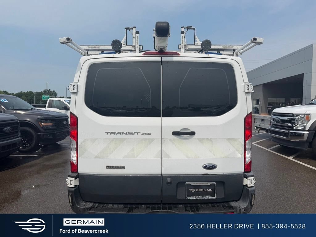 Used 2016 Ford Transit 250 130 Low Roof RWD image 7