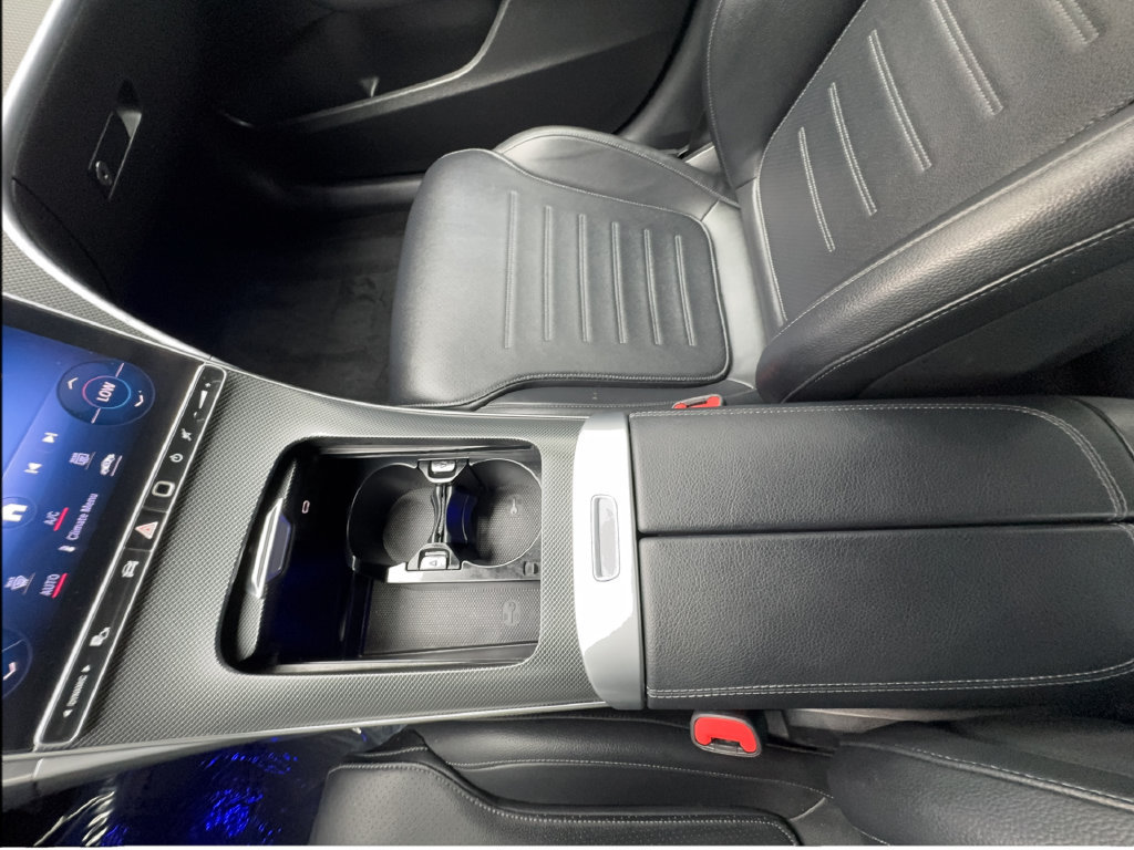 Used 2023 Mercedes-Benz C 300 Sedan image 32