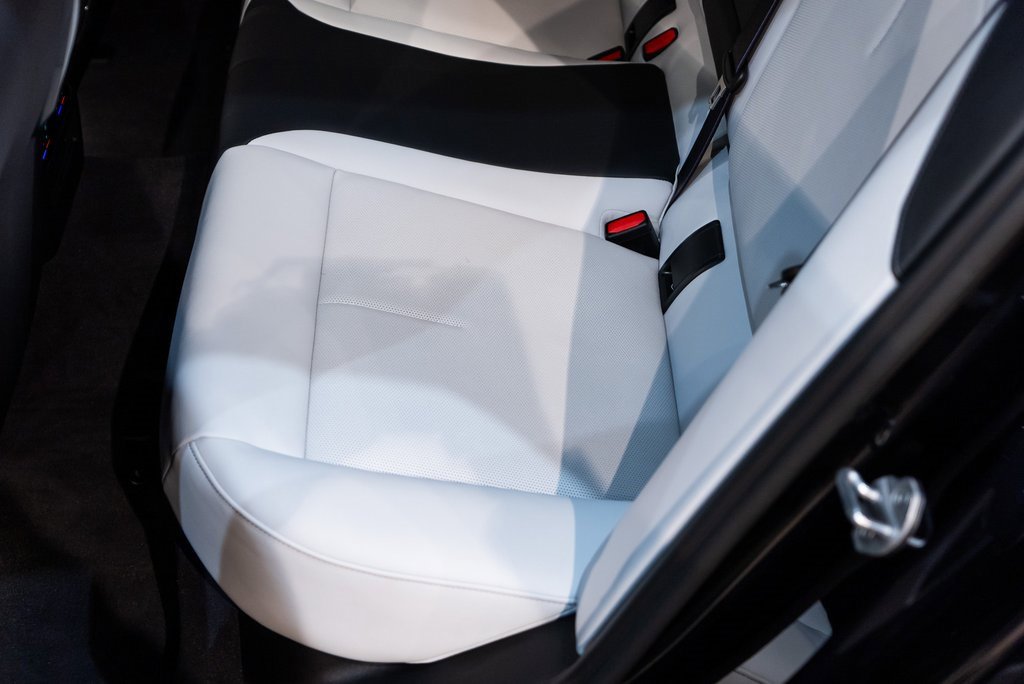 Used 2025 BMW M5 Touring image 32