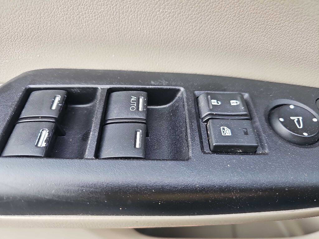 Used 2012 Honda Civic EX-L image 32