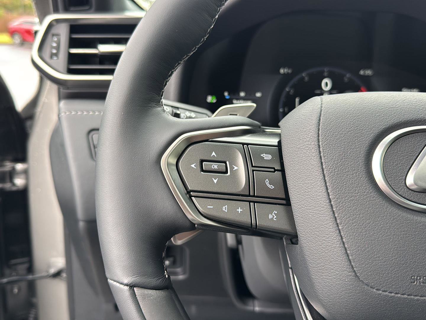 New 2026 Lexus LX 700h Luxury AWD/4WD image 18