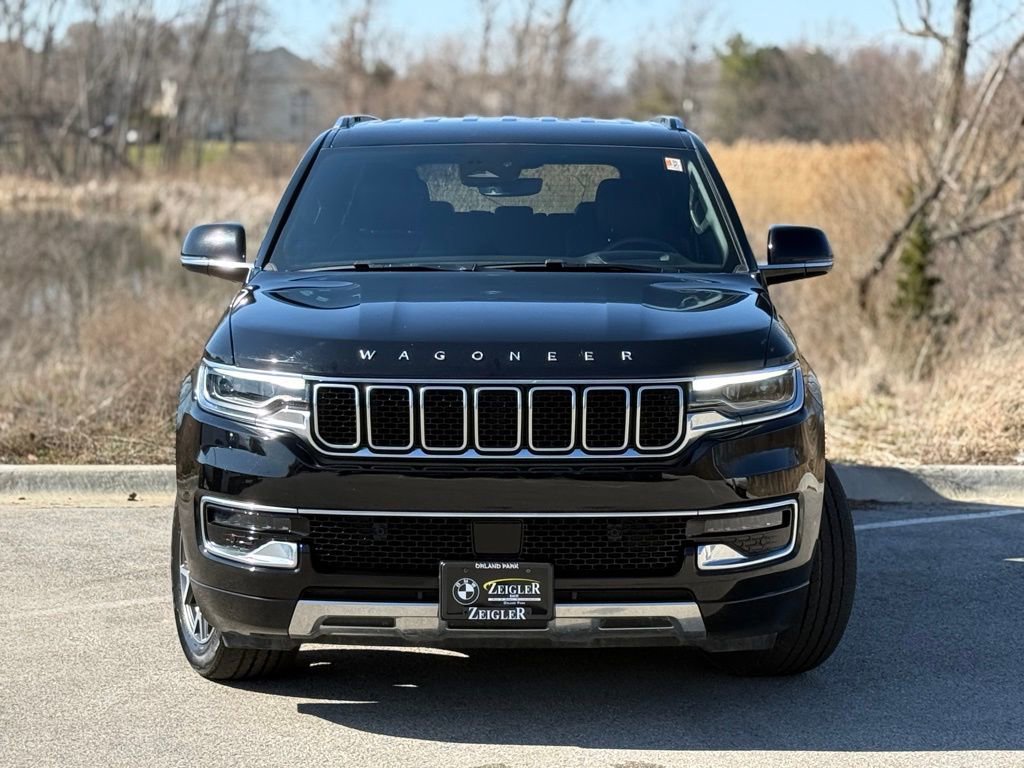Used 2024 Jeep Wagoneer Series III AWD/4WD image 2