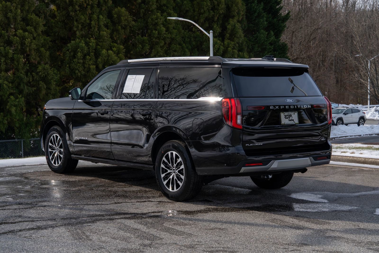 Used 2025 Ford Expedition Max Platinum image 2