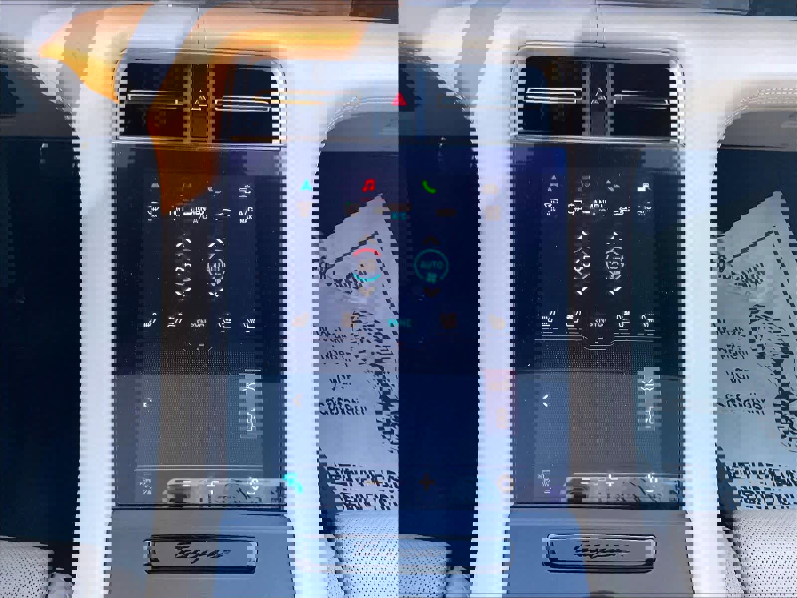 Used 2020 Porsche Taycan Turbo image 31