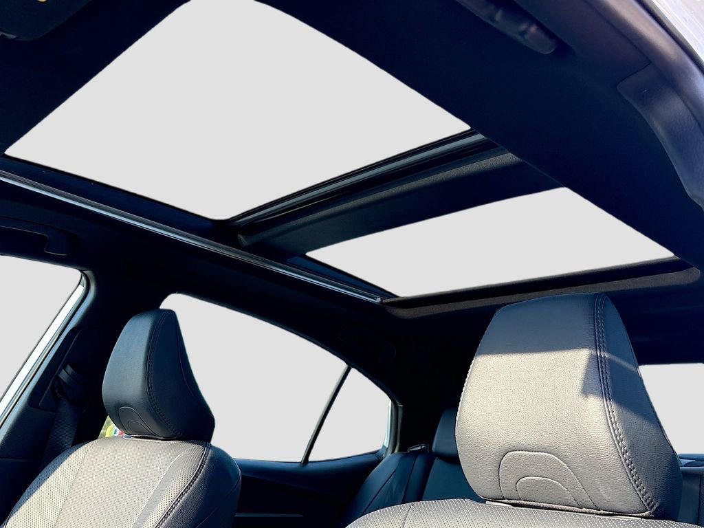 Used 2025 Toyota Camry XSE image 16