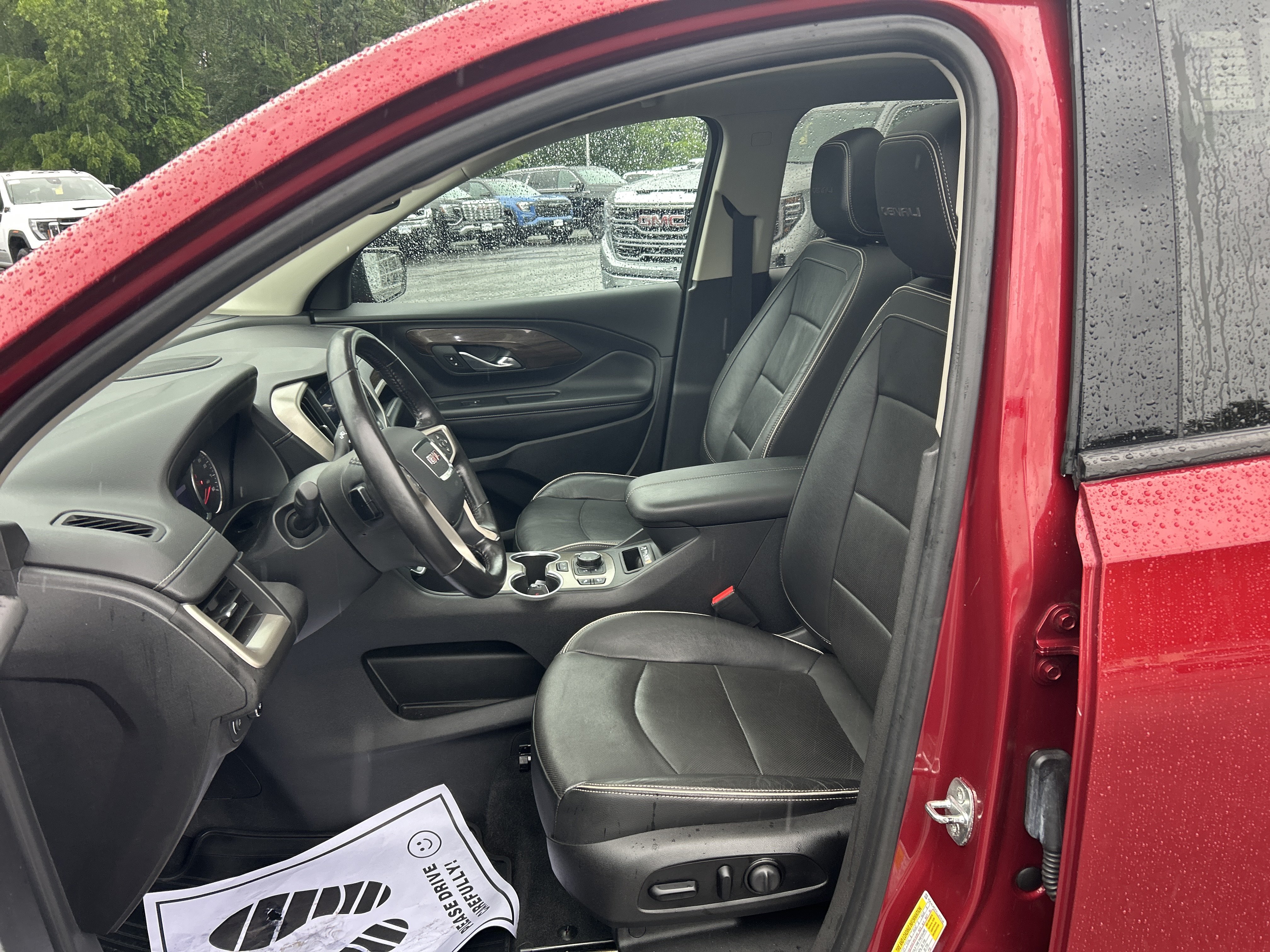 Used 2020 GMC Terrain Denali w/ Denali Premium Package AWD/4WD image 20