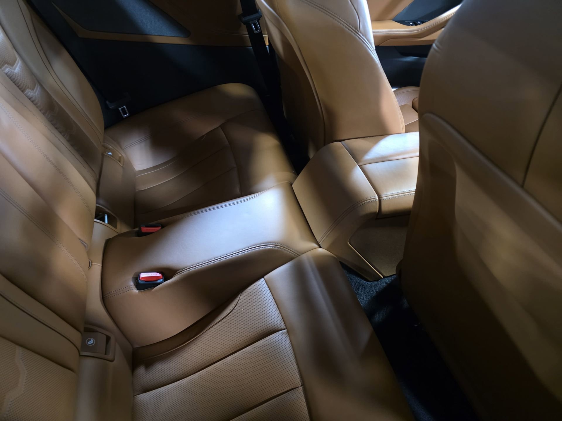 Used 2019 BMW M850i xDrive Convertible w/ Driver Assistance Package image 11