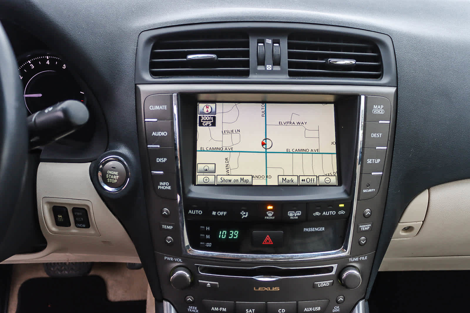 Used 2010 Lexus IS 350C image 12