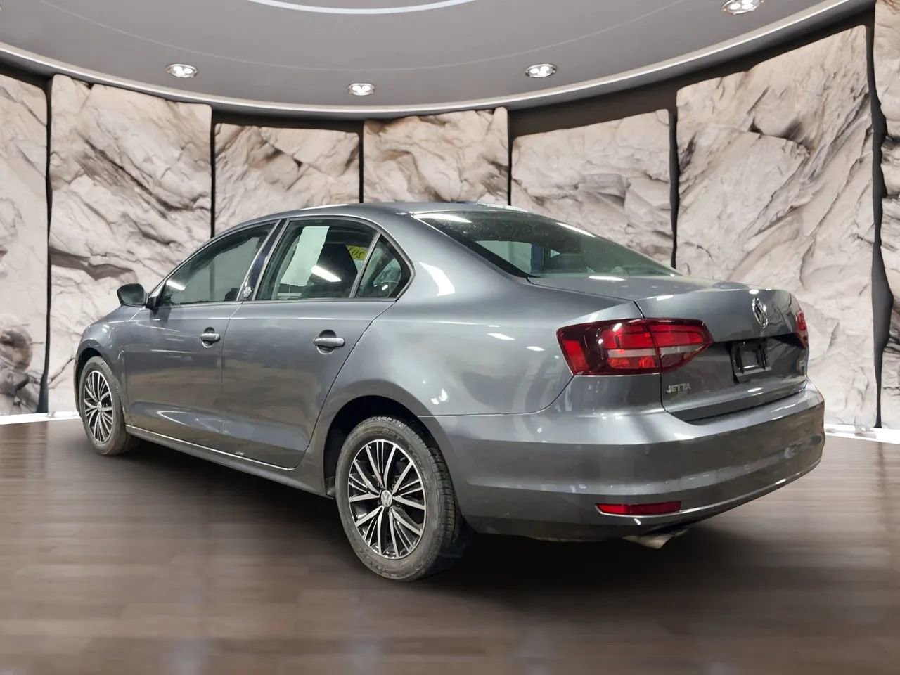 Used 2018 Volkswagen Jetta Wolfsburg Edition image 6