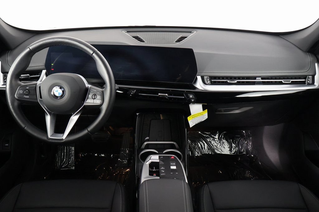 Used 2025 BMW X1 xDrive28i w/ Convenience Package AWD/4WD image 8