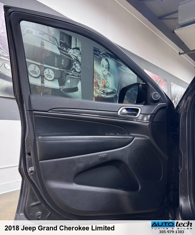 Used 2018 Jeep Grand Cherokee Limited image 21