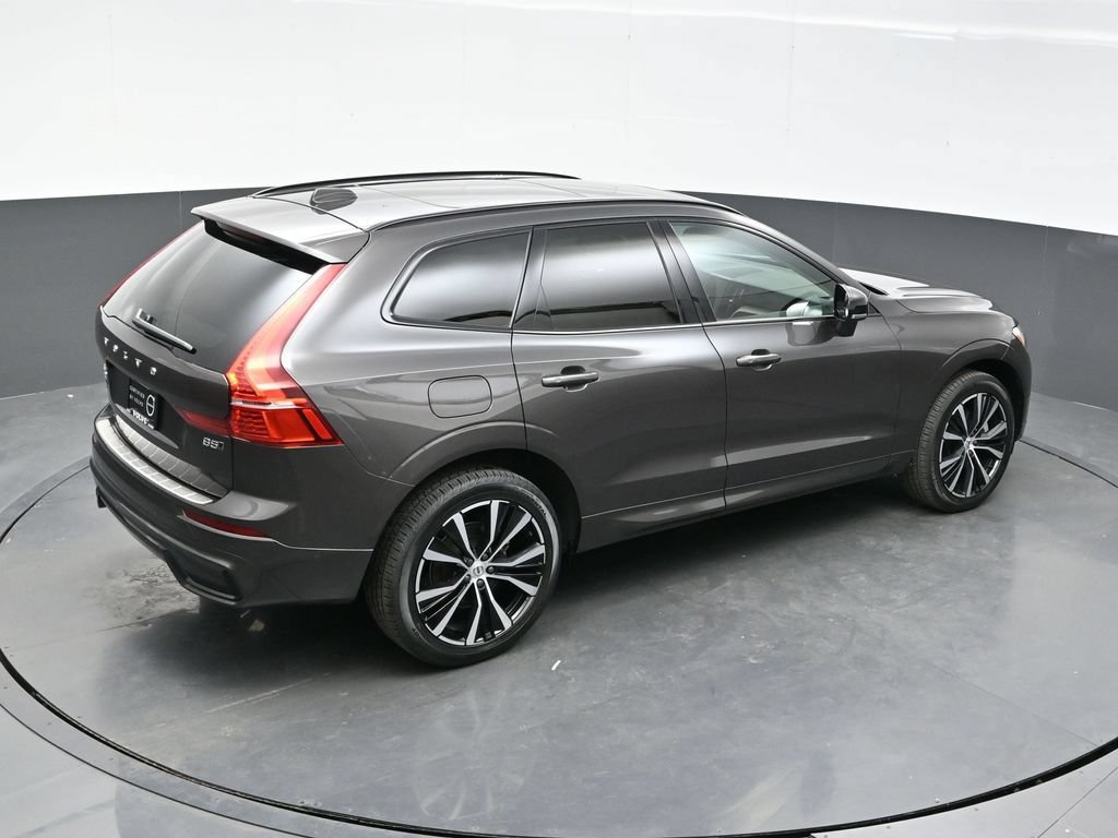 Used 2024 Volvo XC60 B5 Plus w/ Protection Package Premier AWD/4WD image 37