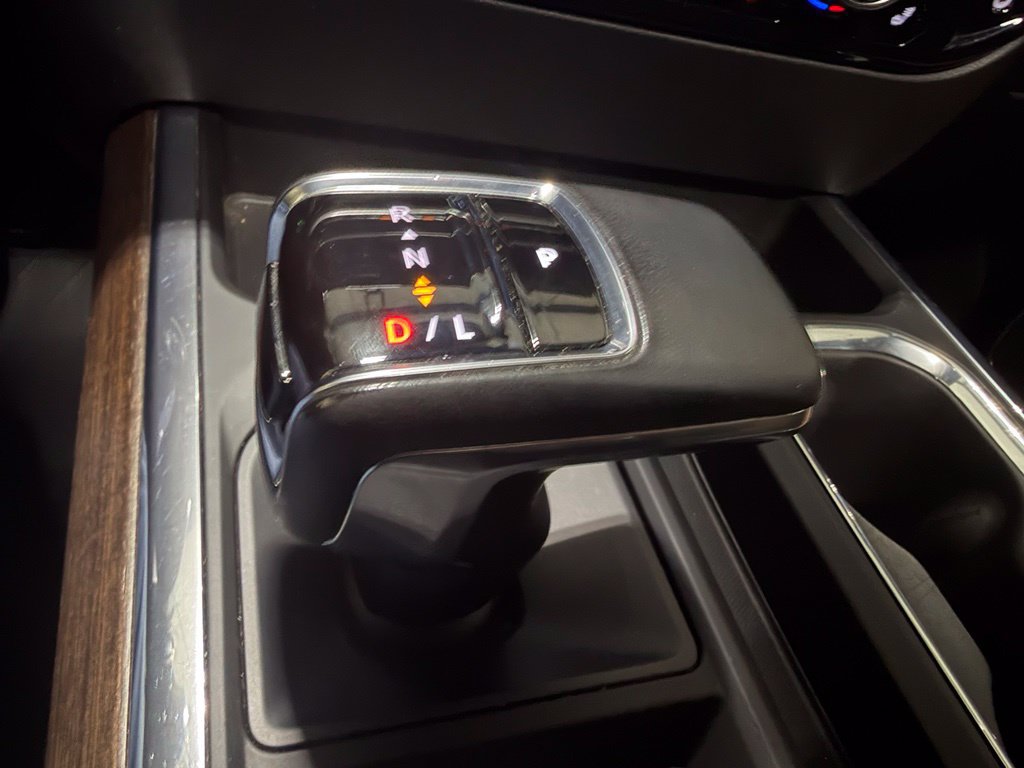 Used 2023 Chevrolet Silverado 1500 High Country w/ High Country Premium Package AWD/4WD image 25